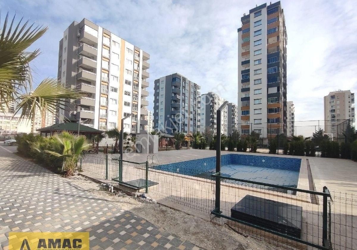 Amaç'tan Aydınlar'da Güvenlikli Havuzlu Site İçinde 1+1 Satılık Daire