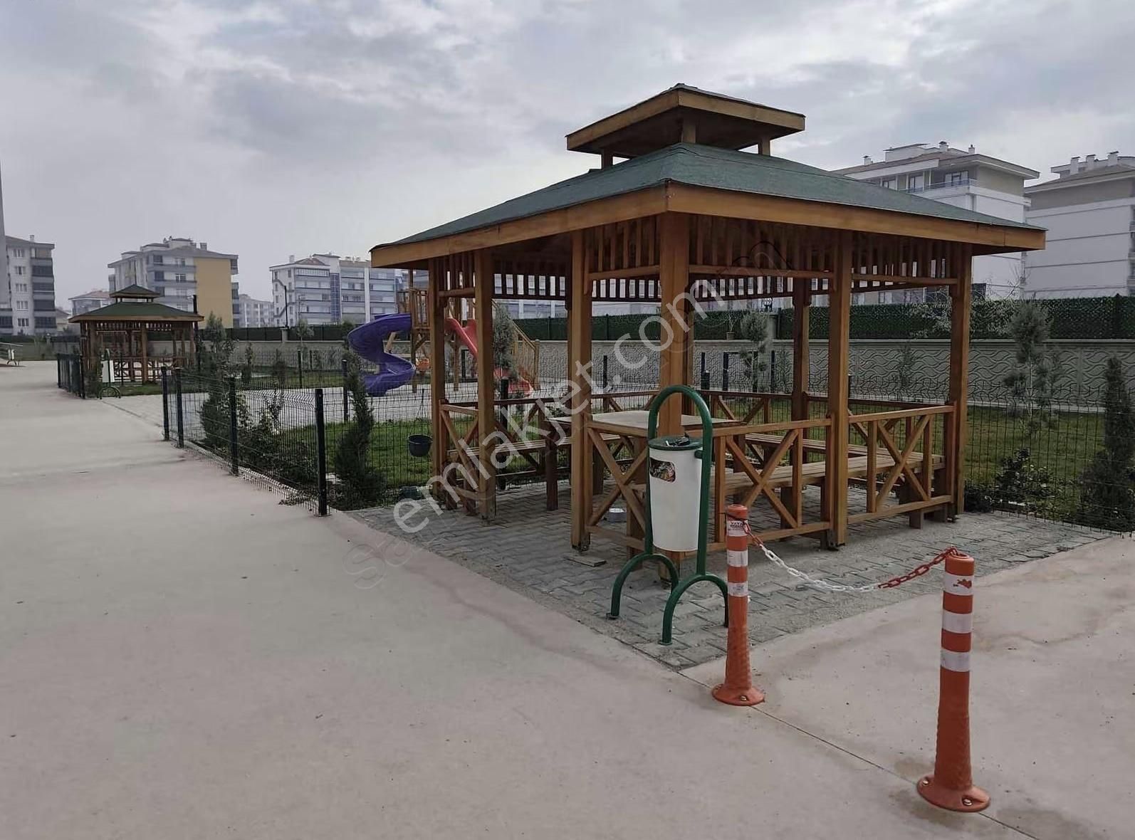 Karatay'da Mengene Sitesinde Masrafsız 3+1 Ara Kat Daire - Görsel 3