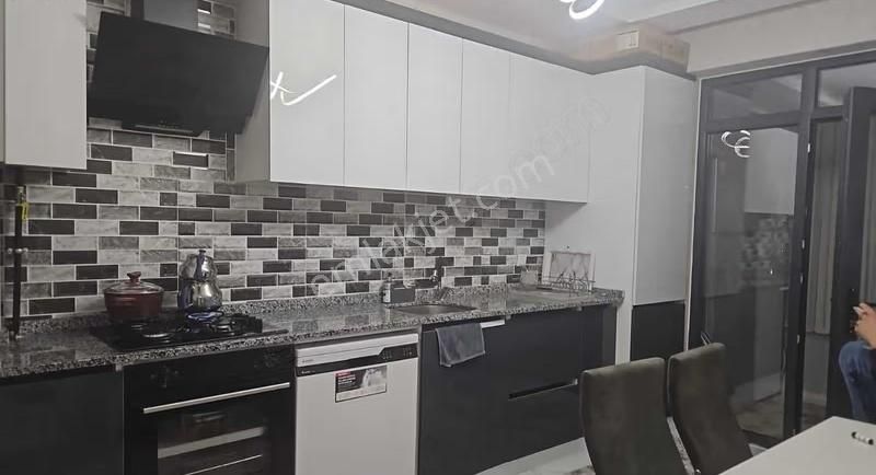 Karatay'da Mengene Sitesinde Masrafsız 3+1 Ara Kat Daire - Görsel 7