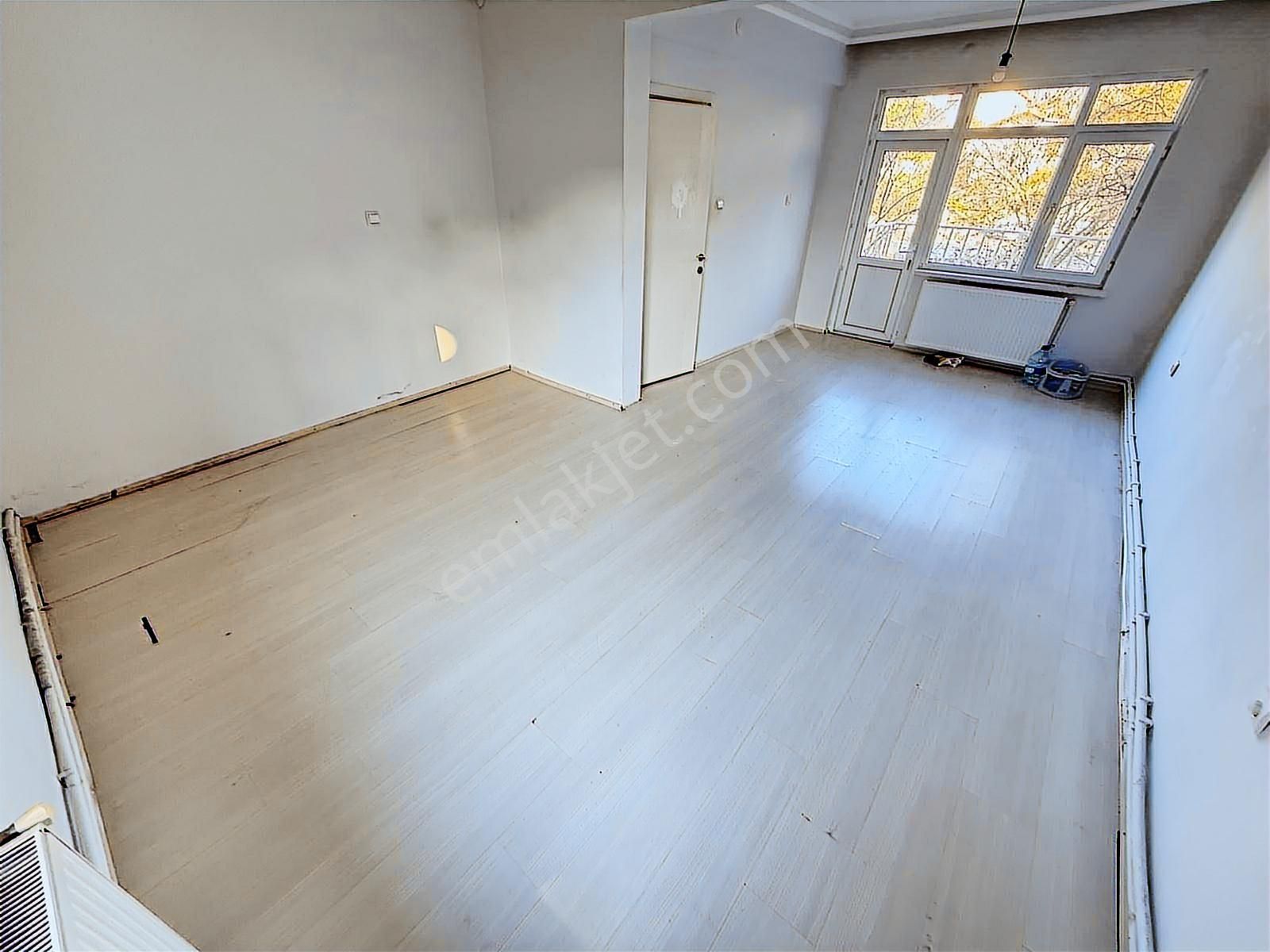 Rıza Acar'dan Köşe Geniş Bahçeli 3 Katlı Müstakil Satılık - Görsel 17