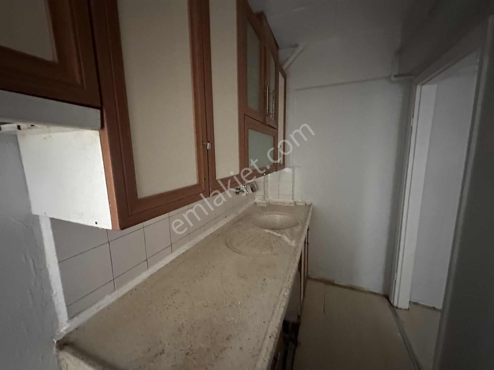 Metroya Yakın İçi Yenilenmiş Yüksek Giriş 2+1 Satılık Daire - Görsel 12