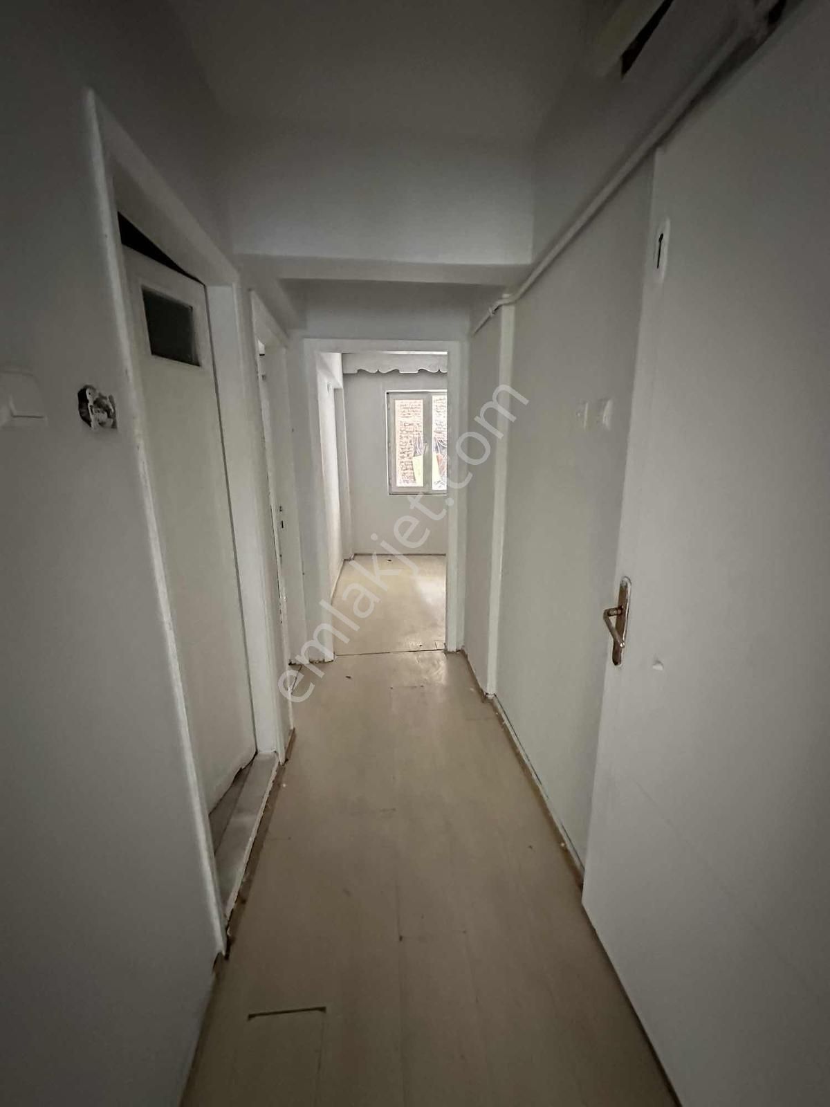 Metroya Yakın İçi Yenilenmiş Yüksek Giriş 2+1 Satılık Daire - Görsel 7