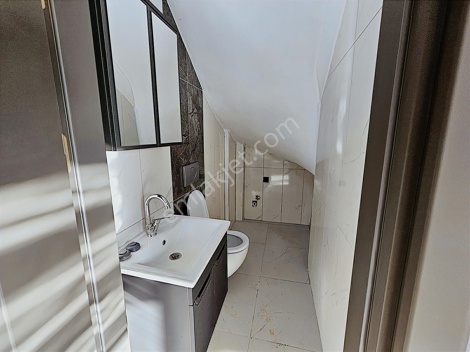 Deniz'den 4+1 Havuzlu,yerden Isıtmalı Lüks Villa-tanıtım Videolu - Görsel 27