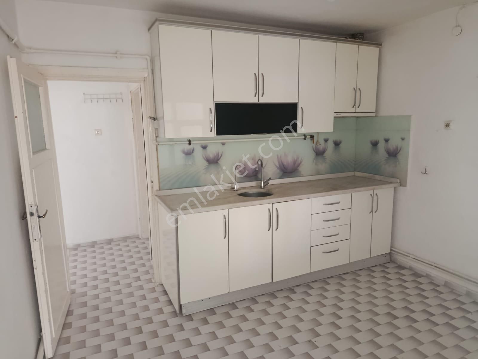 Cenyury 21 Vizyondan Zincirlikuyuda Kiralık 3+1 Daire - Görsel 17