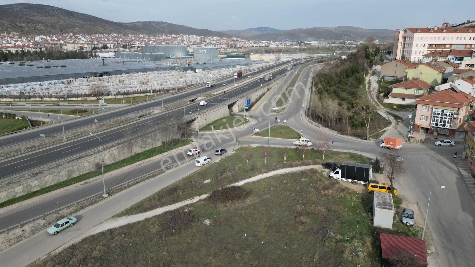 Çözümemlaktan Bozüyük Yediler Mahallesinde Satılık Müstakil Bina - Görsel 8