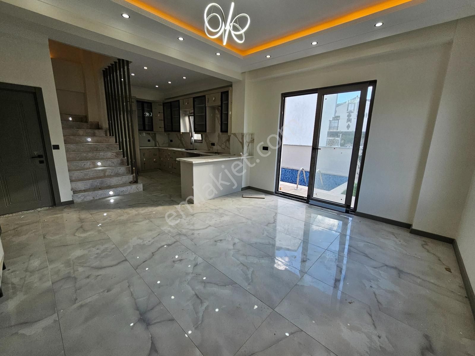 Deniz'e 2.parsel 4+1 Müstakil Havuzlu,ebeveyn Banyolu Lüks Villa - Görsel 20