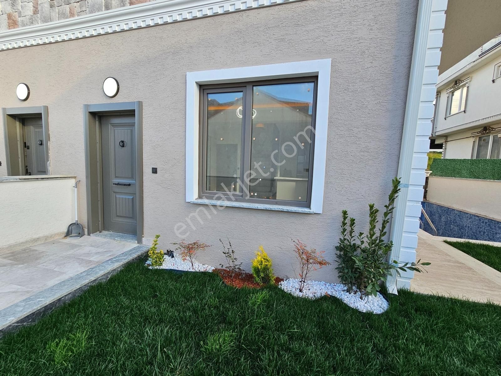 Deniz'e 2.parsel 4+1 Müstakil Havuzlu,ebeveyn Banyolu Lüks Villa - Görsel 22