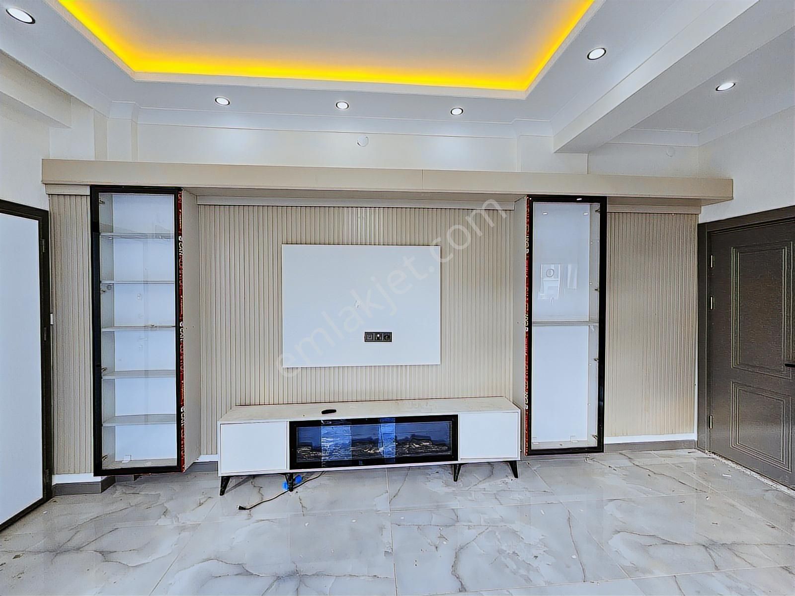 Deniz'e 2.parsel 4+1 Müstakil Havuzlu,ebeveyn Banyolu Lüks Villa - Görsel 5