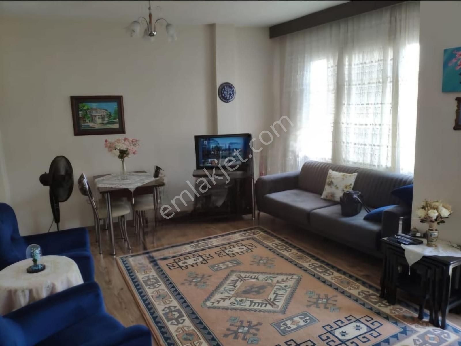 4 Farklı Ailenin Oturabiliceği Evimiz - Görsel 2