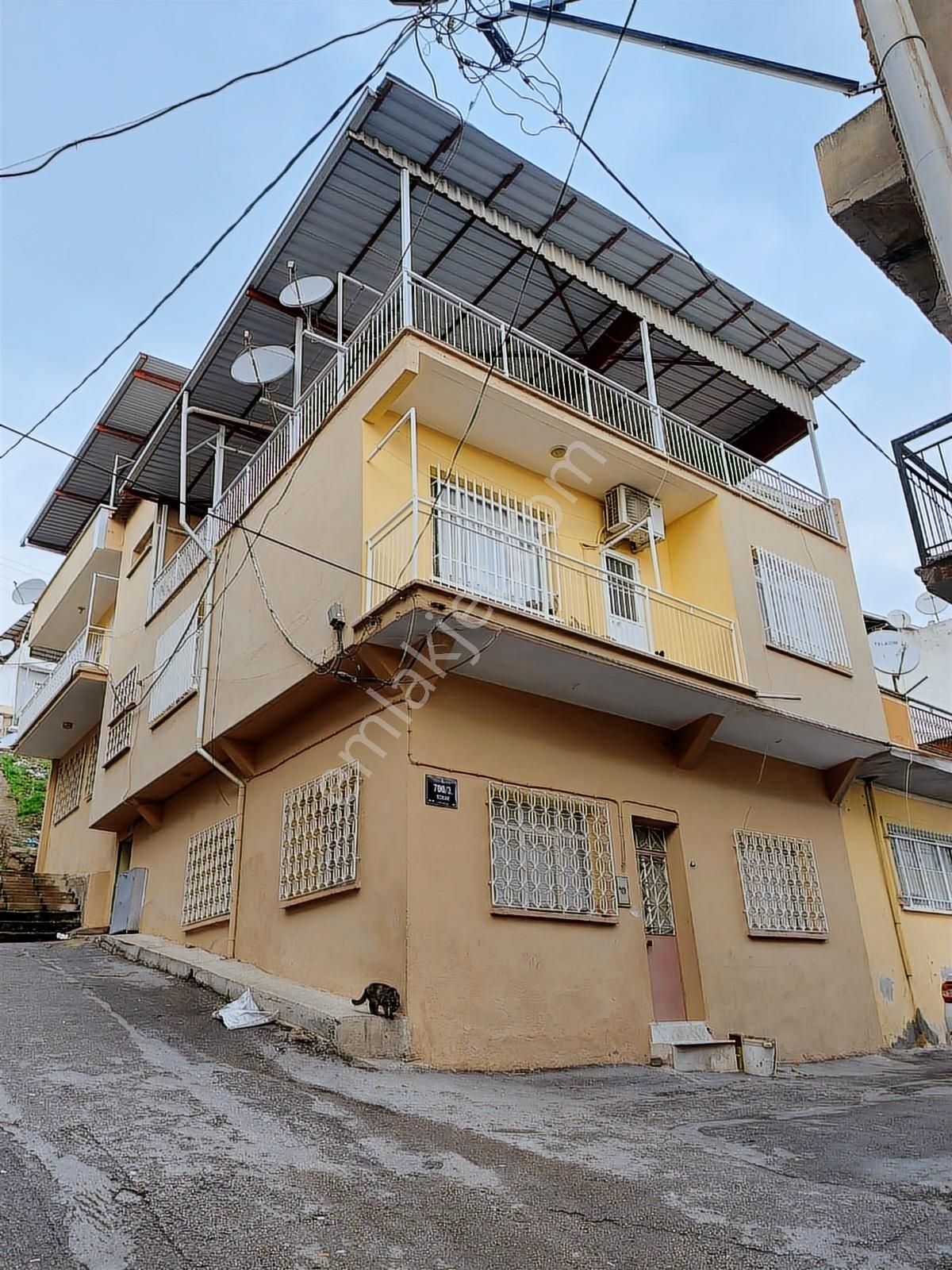 4 Farklı Ailenin Oturabiliceği Evimiz - Görsel 9