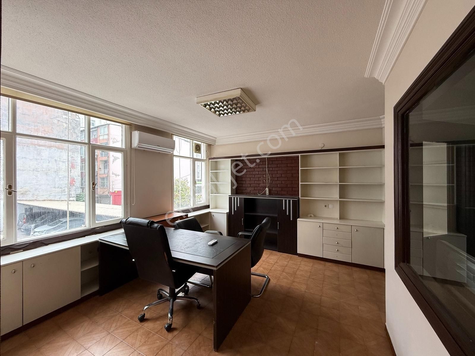 Atatürk Caddesi Belediye Karşı 1+1 50 M2 Kiralık Ofis(kdv Dahil) - Görsel 15