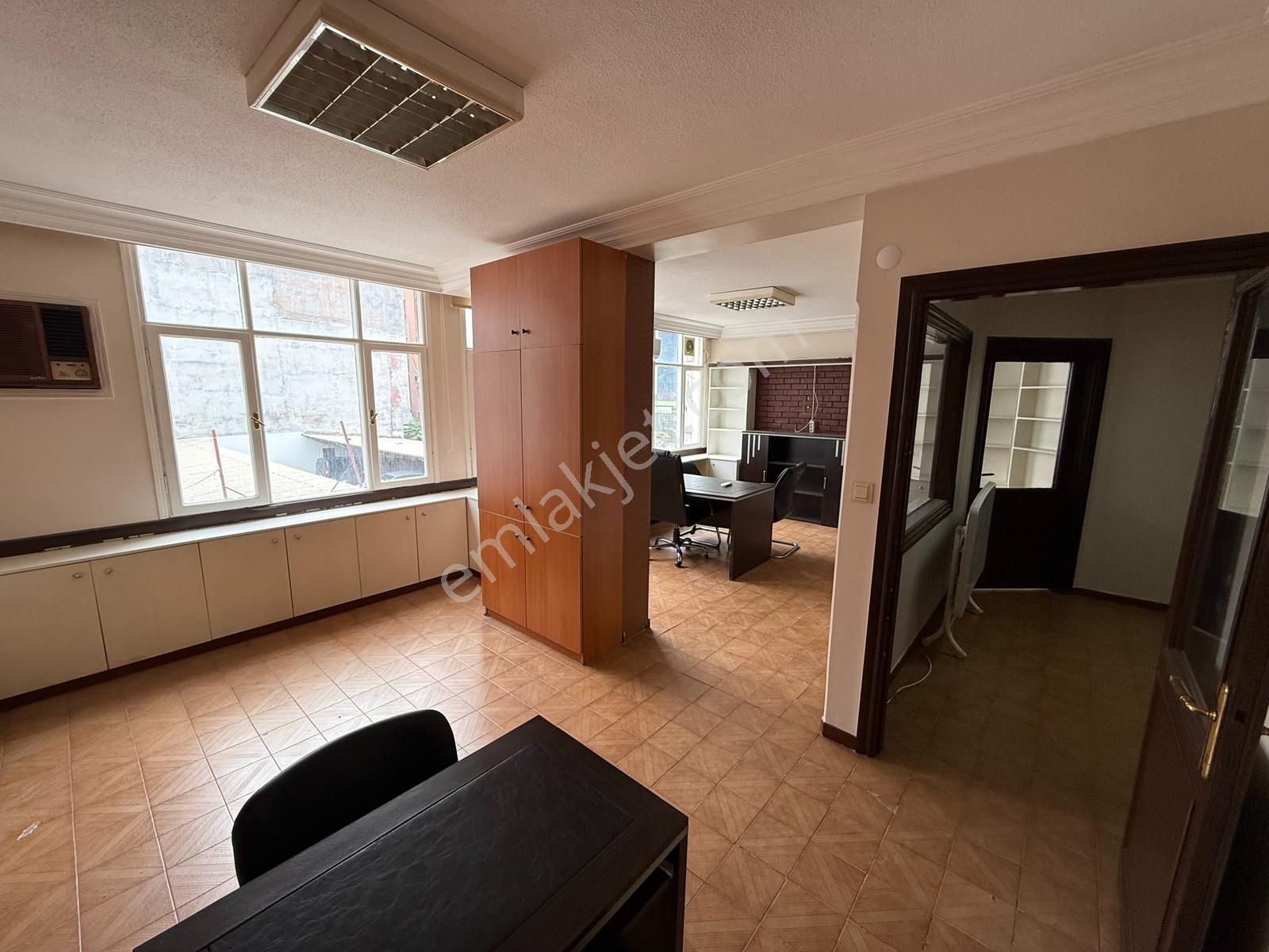 Atatürk Caddesi Belediye Karşı 1+1 50 M2 Kiralık Ofis(kdv Dahil) - Görsel 10