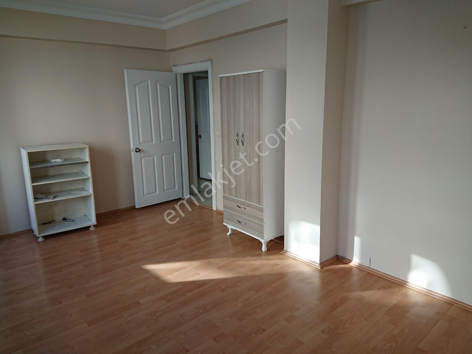 Kocamustafapaşa Yeni Bina Merkezi Konum Çiftcephe 1.kat 2+1 70mk - Görsel 27