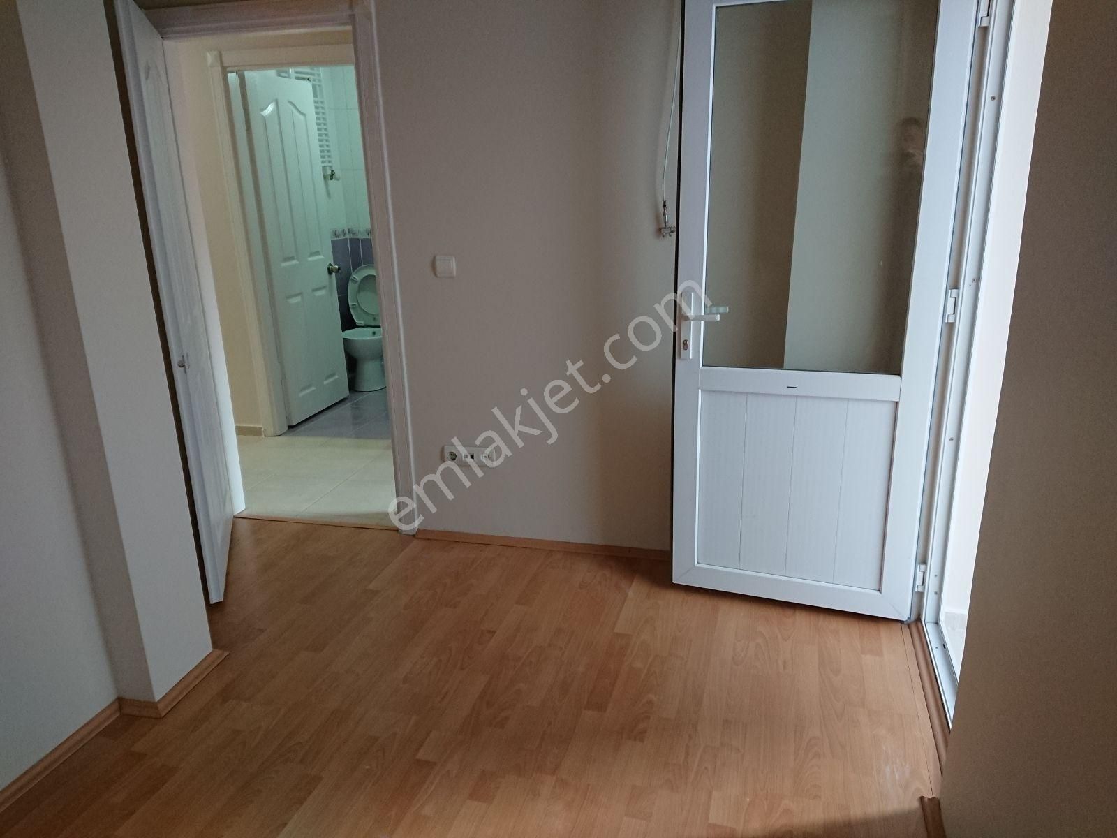 Kocamustafapaşa Yeni Bina Merkezi Konum Çiftcephe 1.kat 2+1 70mk - Görsel 11