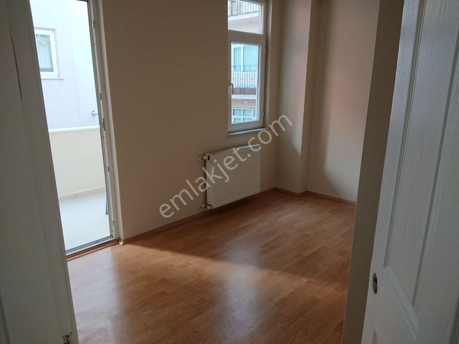 Kocamustafapaşa Yeni Bina Merkezi Konum Çiftcephe 1.kat 2+1 70mk - Görsel 22