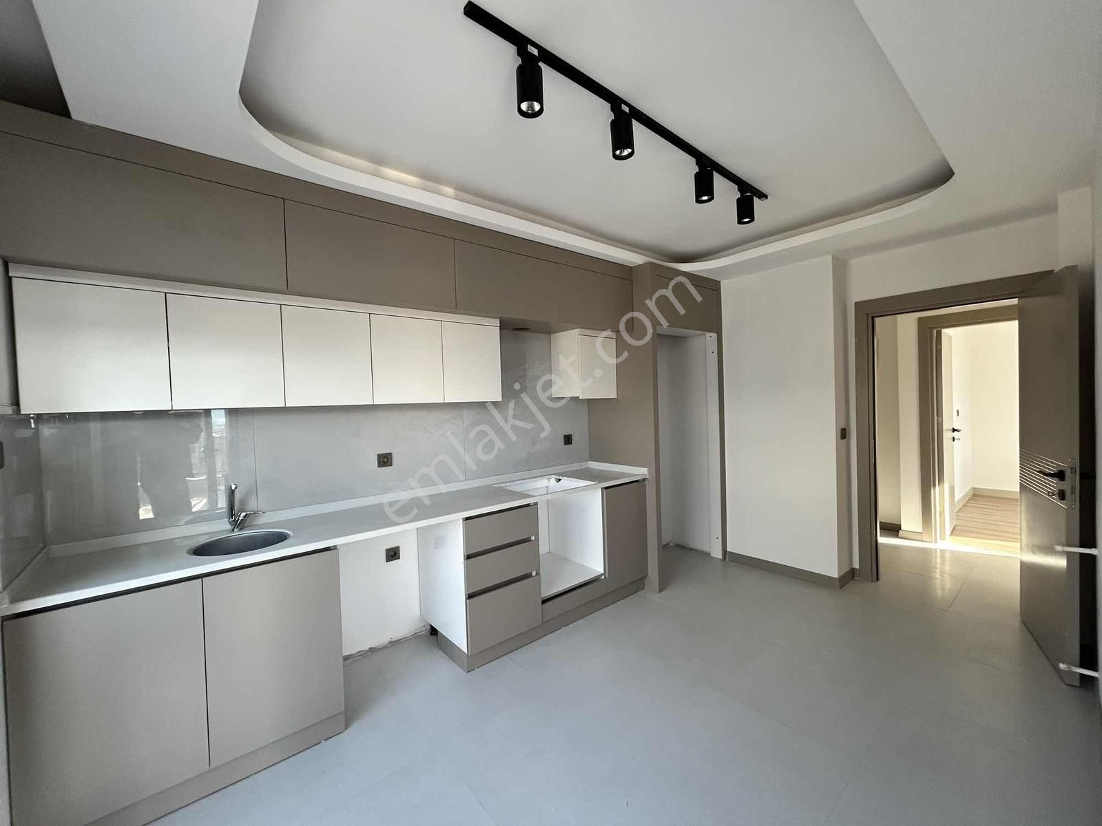 Erenköy'de Satılık 2+1 Lüks Daire Çok Şık Çok Güzel Kalite - Görsel 29