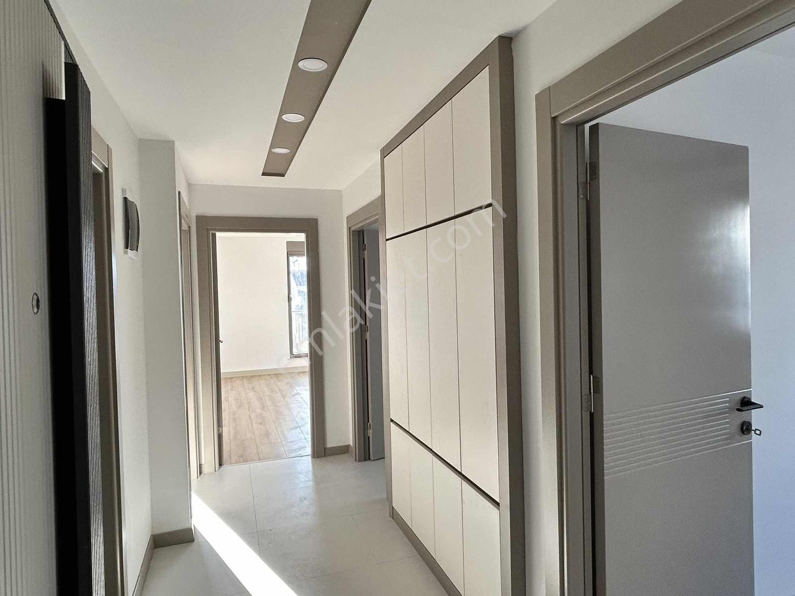 Erenköy'de Satılık 2+1 Lüks Daire Çok Şık Çok Güzel Kalite - Görsel 31