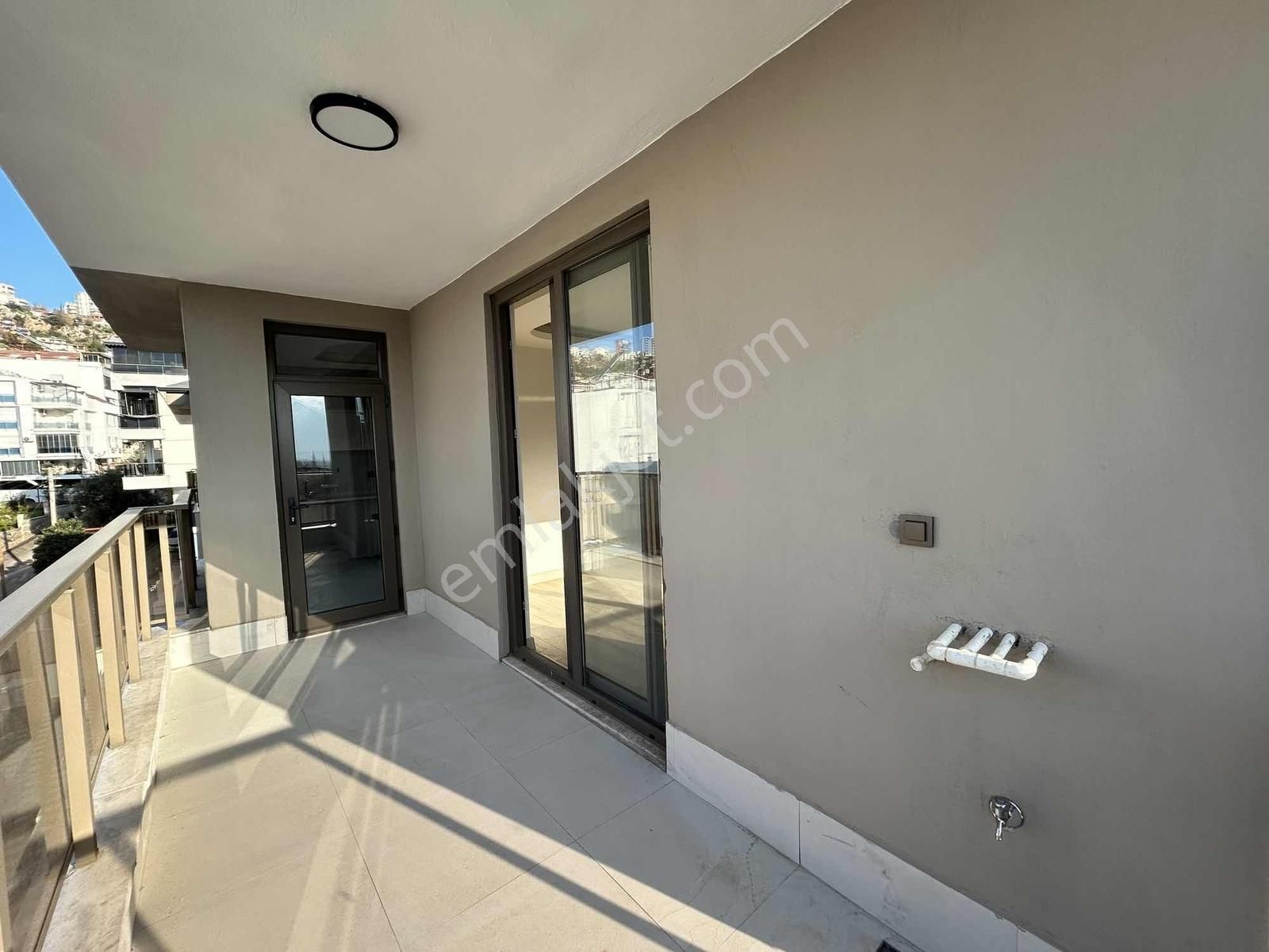 Erenköy'de Satılık 2+1 Lüks Daire Çok Şık Çok Güzel Kalite - Görsel 25