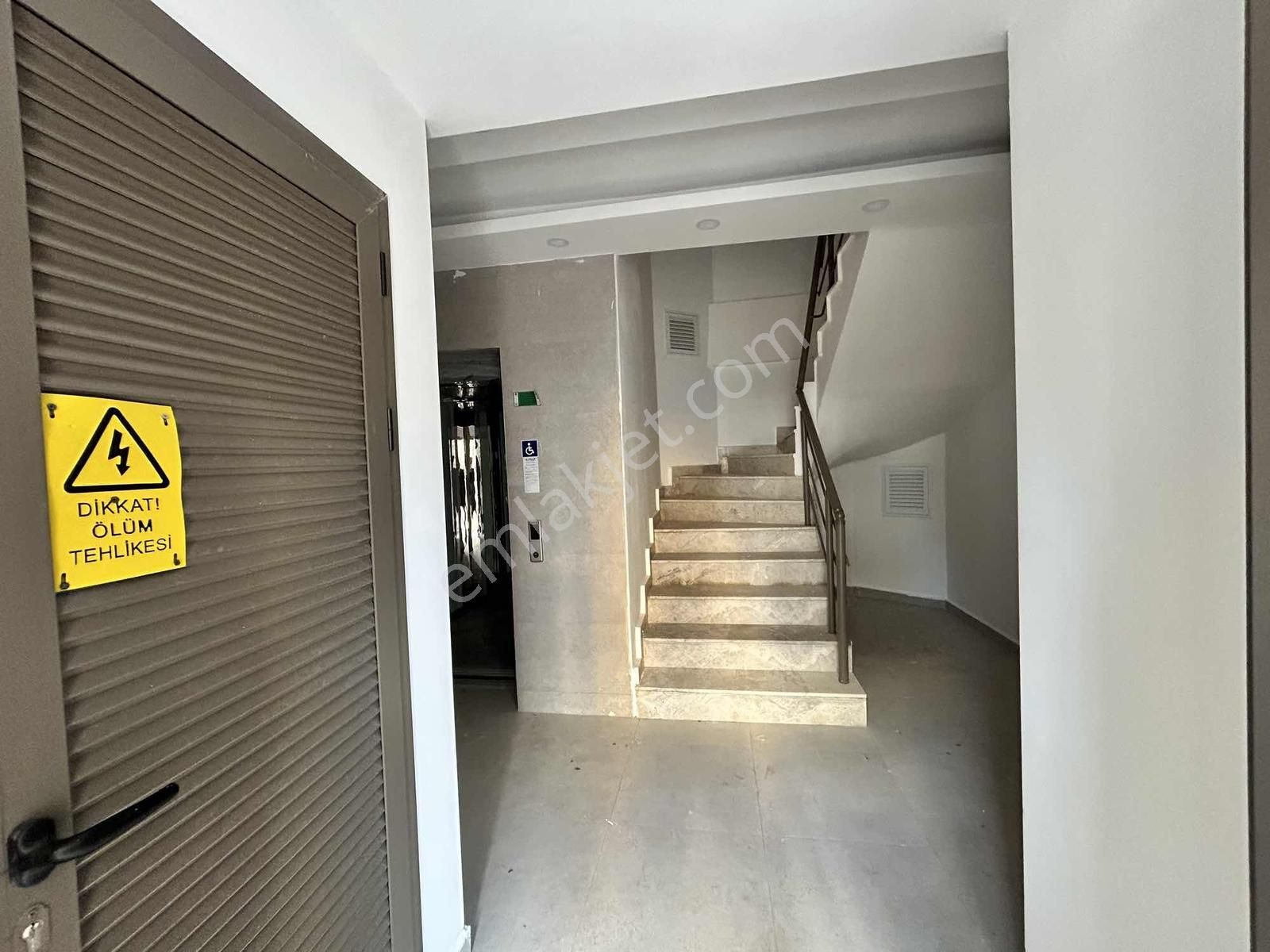 Erenköy'de Satılık 2+1 Lüks Daire Çok Şık Çok Güzel Kalite - Görsel 22