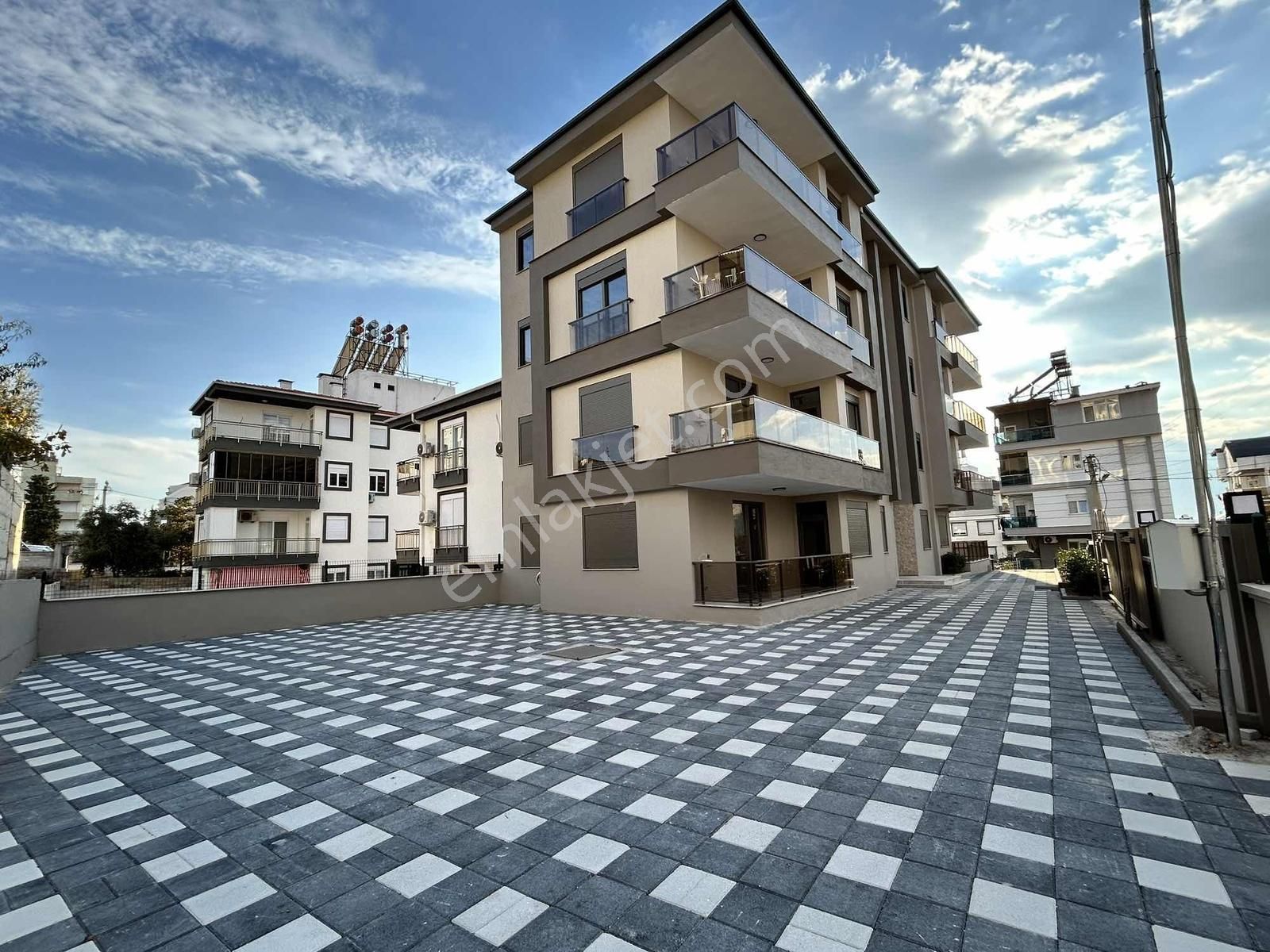 Erenköy'de Satılık 2+1 Lüks Daire Çok Şık Çok Güzel Kalite - Görsel 6