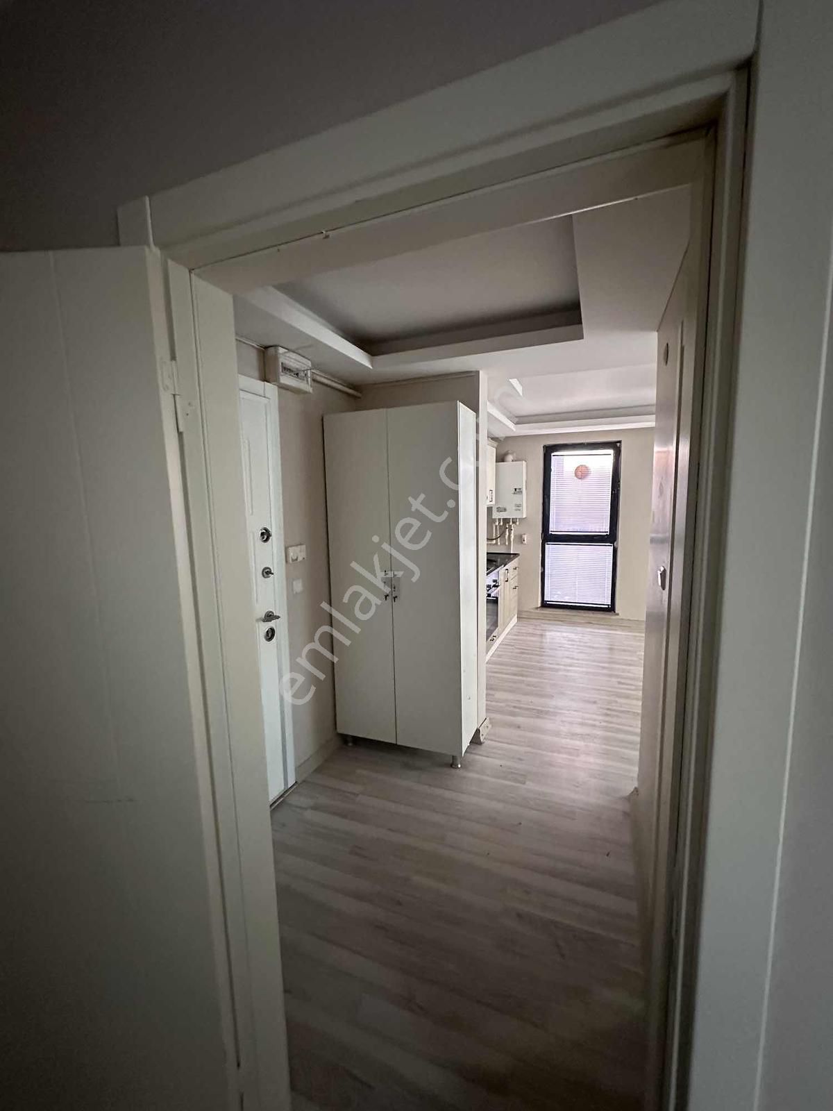 Emlaklar Bölgesinde Satılık 1+1 - Görsel 4