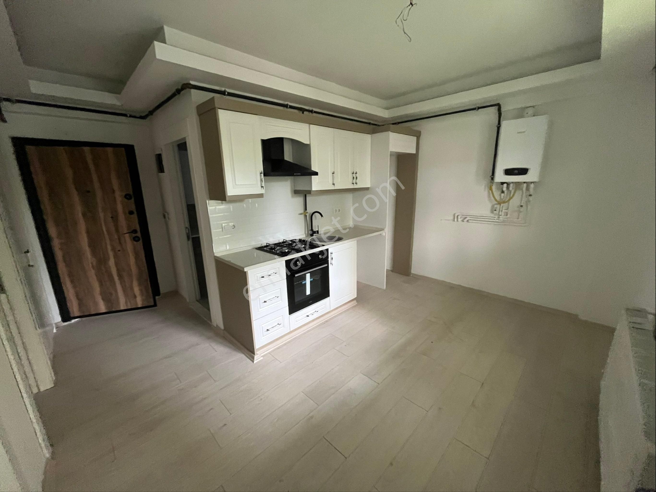 A Plus Gayrimenkulden Hürriyet Mah. 1+1 Satılık Daire - Görsel 3