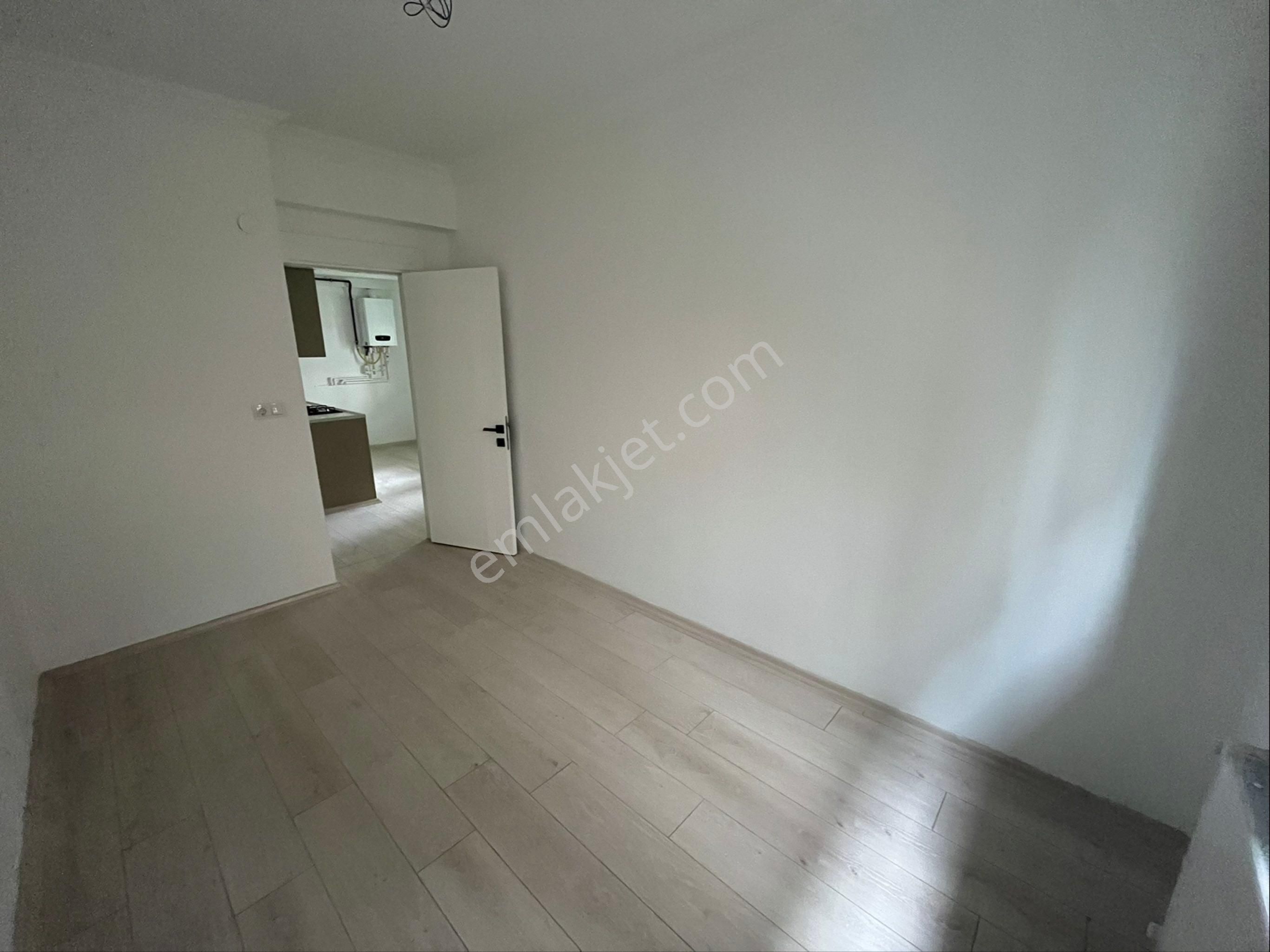 A Plus Gayrimenkulden Hürriyet Mah. 1+1 Satılık Daire - Görsel 13