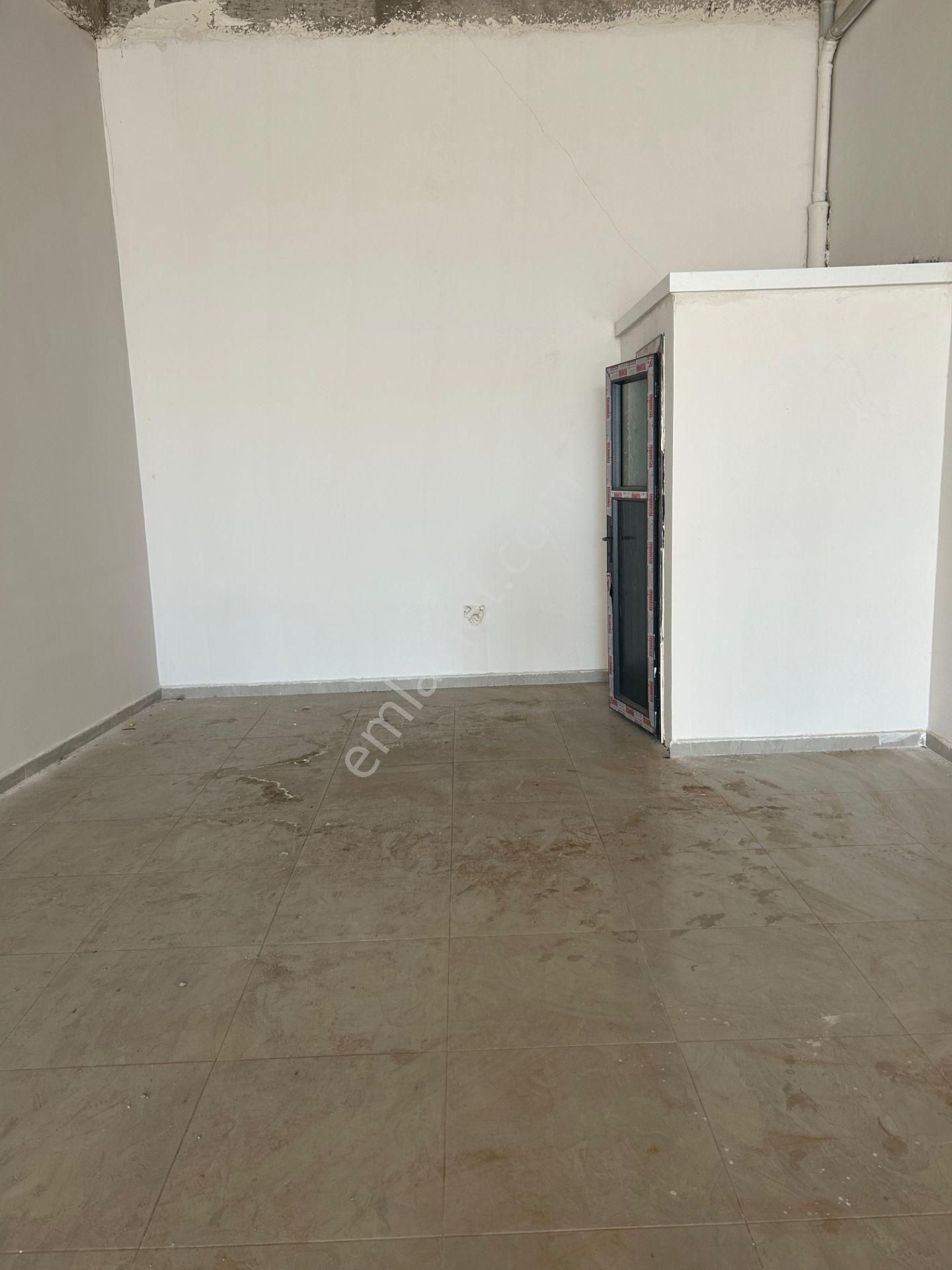 Millioğlu İnşaat'tan Karacaahmet'te Satılık Ticari Dükkan - Görsel 6