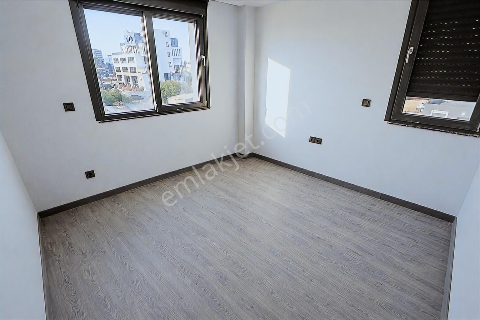 Altıntaş'ta Konsept Sitede Havuz Cephe 2+1 Ayrı Mutfaklı Satılık - Görsel 7