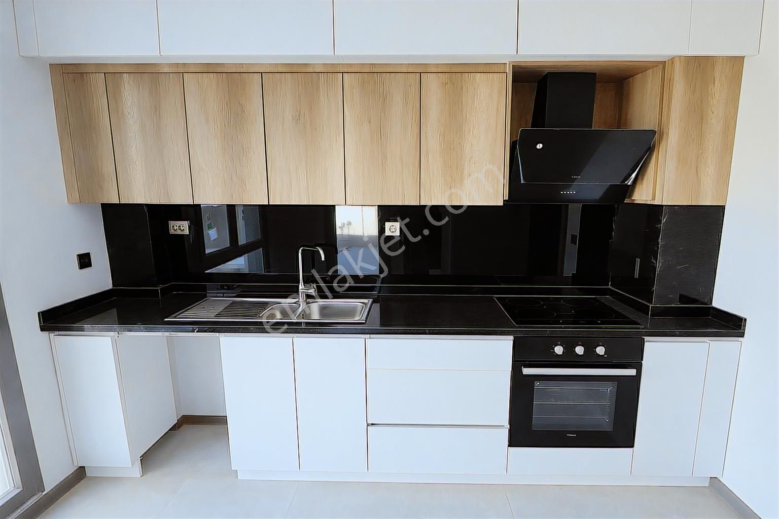 Altıntaş'ta Konsept Sitede Havuz Cephe 2+1 Ayrı Mutfaklı Satılık - Görsel 9