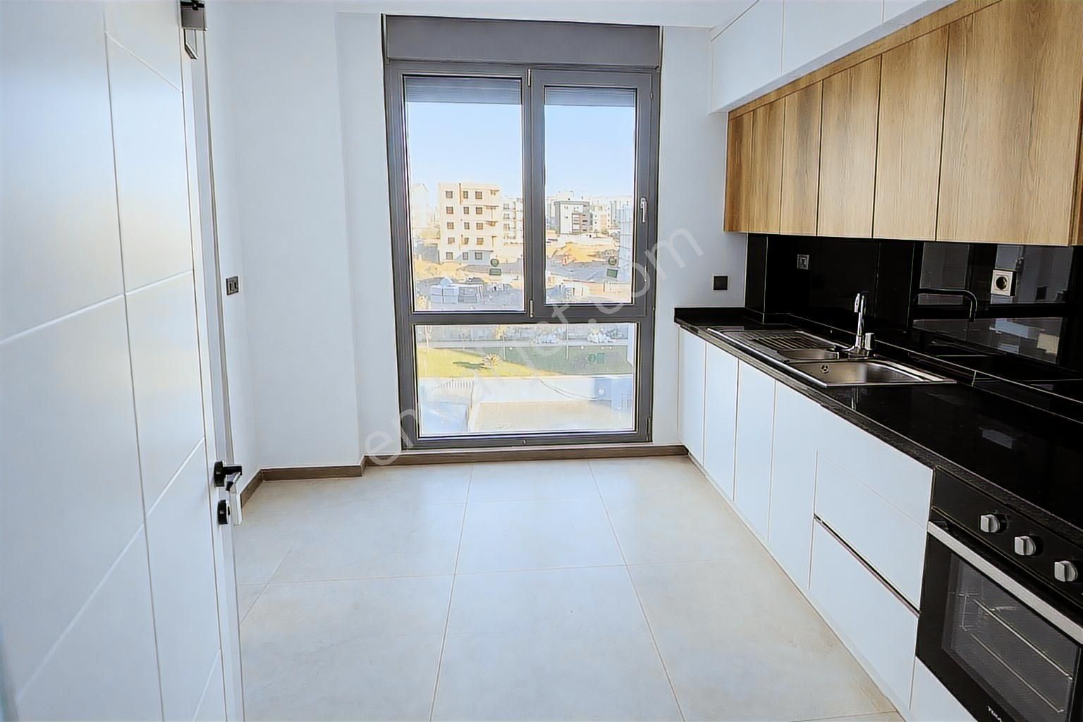 Altıntaş'ta Konsept Sitede Havuz Cephe 2+1 Ayrı Mutfaklı Satılık - Görsel 12