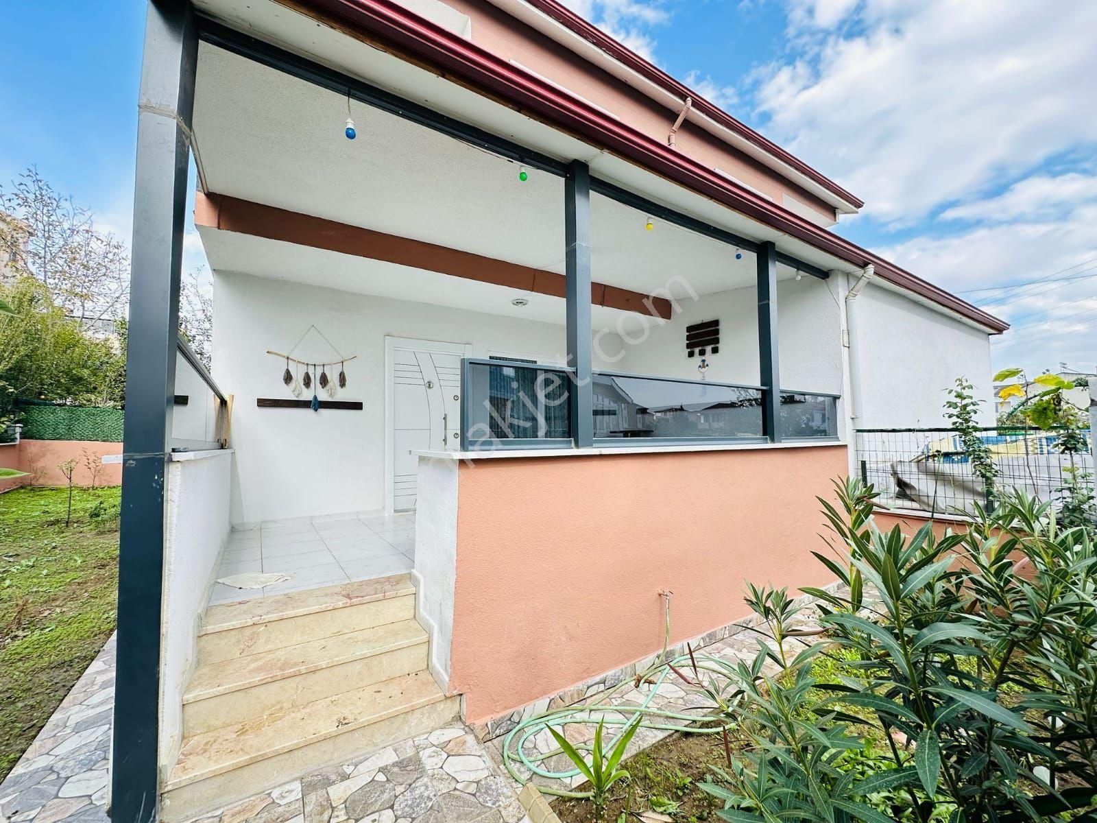 Kartallar'dan İki Katlı Merkezde Masrafsız Teraslı Bahçeli Yazlık Villa - Görsel 7