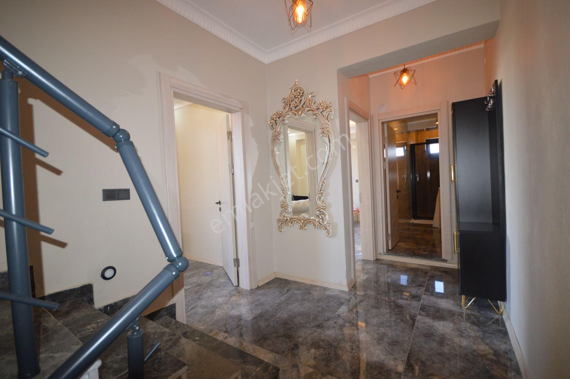 Kocaali De Havuzlu Köşe Parsel 4+1 Villa - Görsel 25