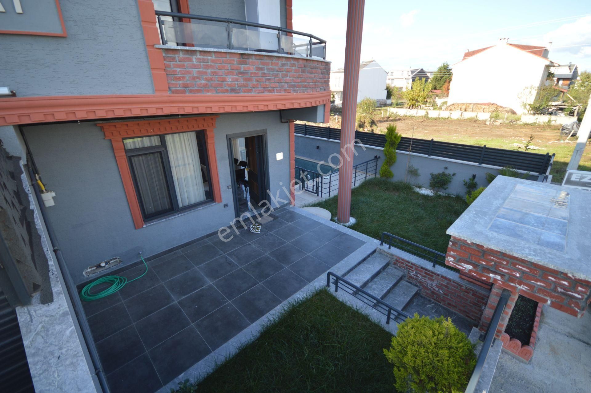 Kocaali De Havuzlu Köşe Parsel 4+1 Villa - Görsel 18