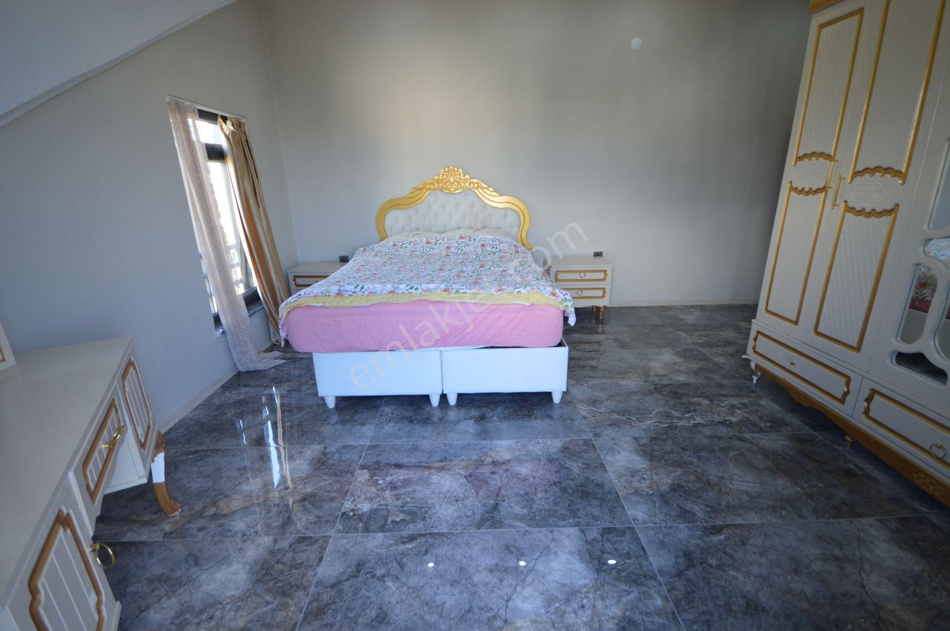 Kocaali De Havuzlu Köşe Parsel 4+1 Villa - Görsel 32