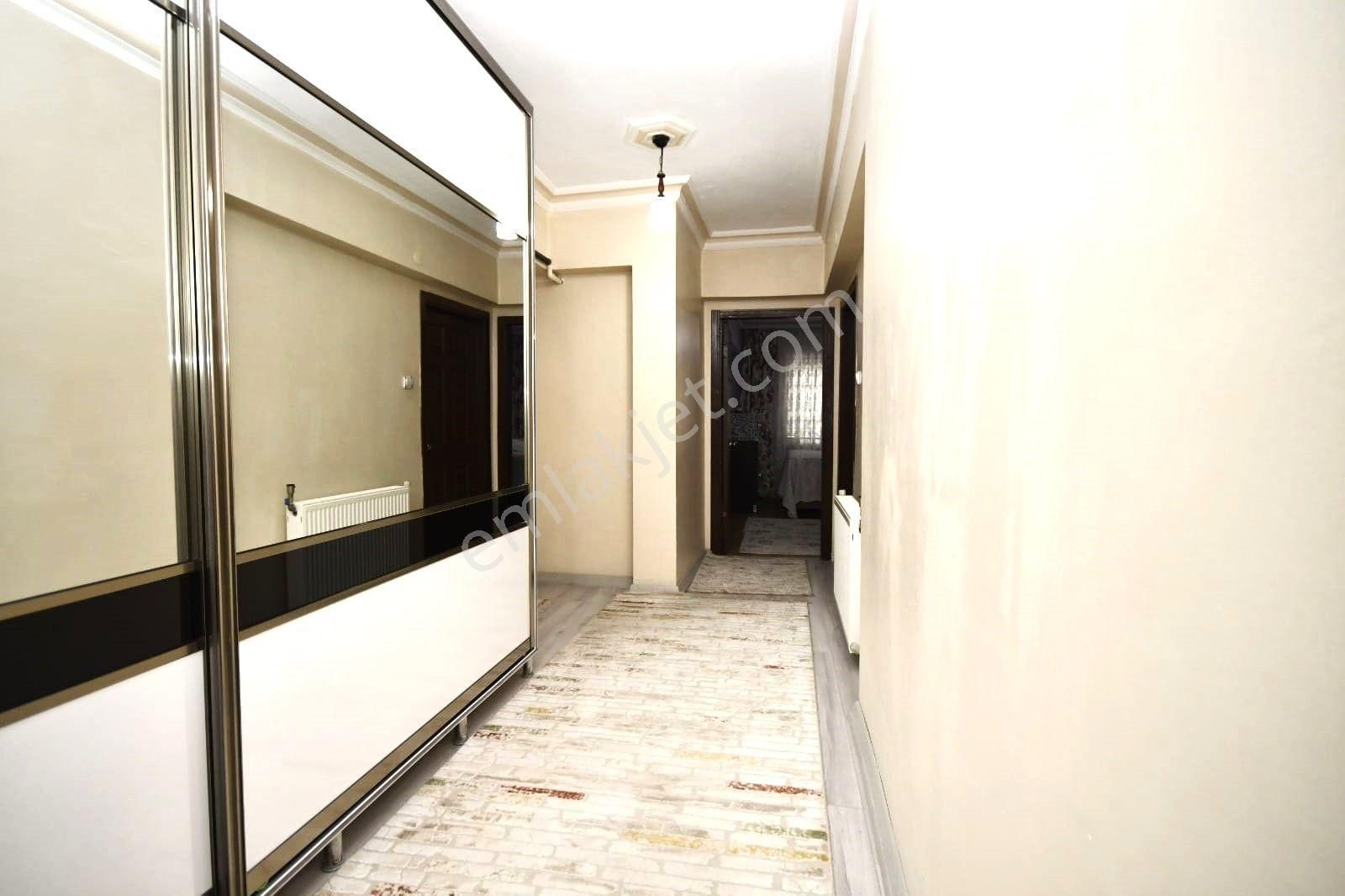 Kalecik Emlak'tan Merkez'de 3+1 Ara Katta Yapılı Klasik Daire - Görsel 10