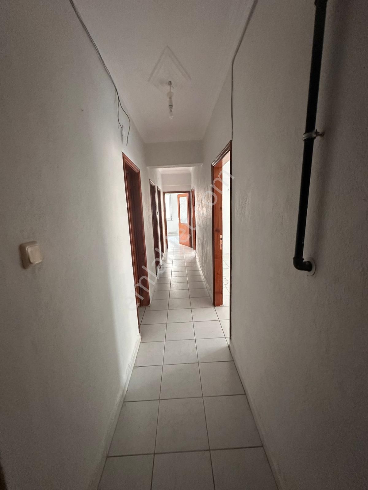 Kiralık 3+1 25 Yıllık Daire - Görsel 3