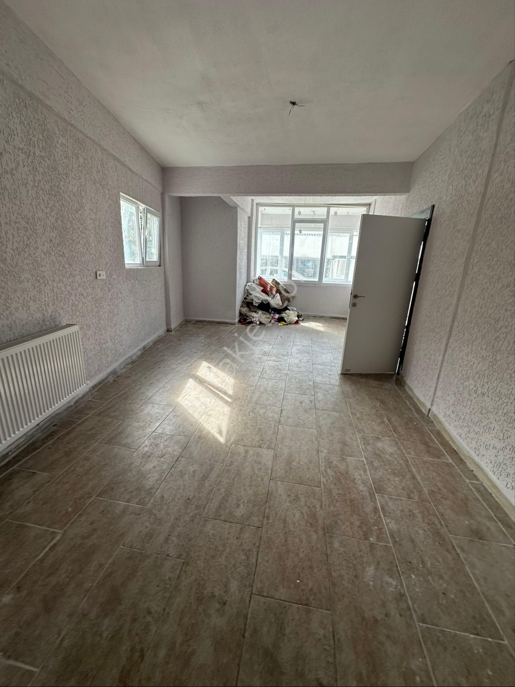 Küçük Emlaktan Kumlada Kiralık 1+1 - Görsel 2