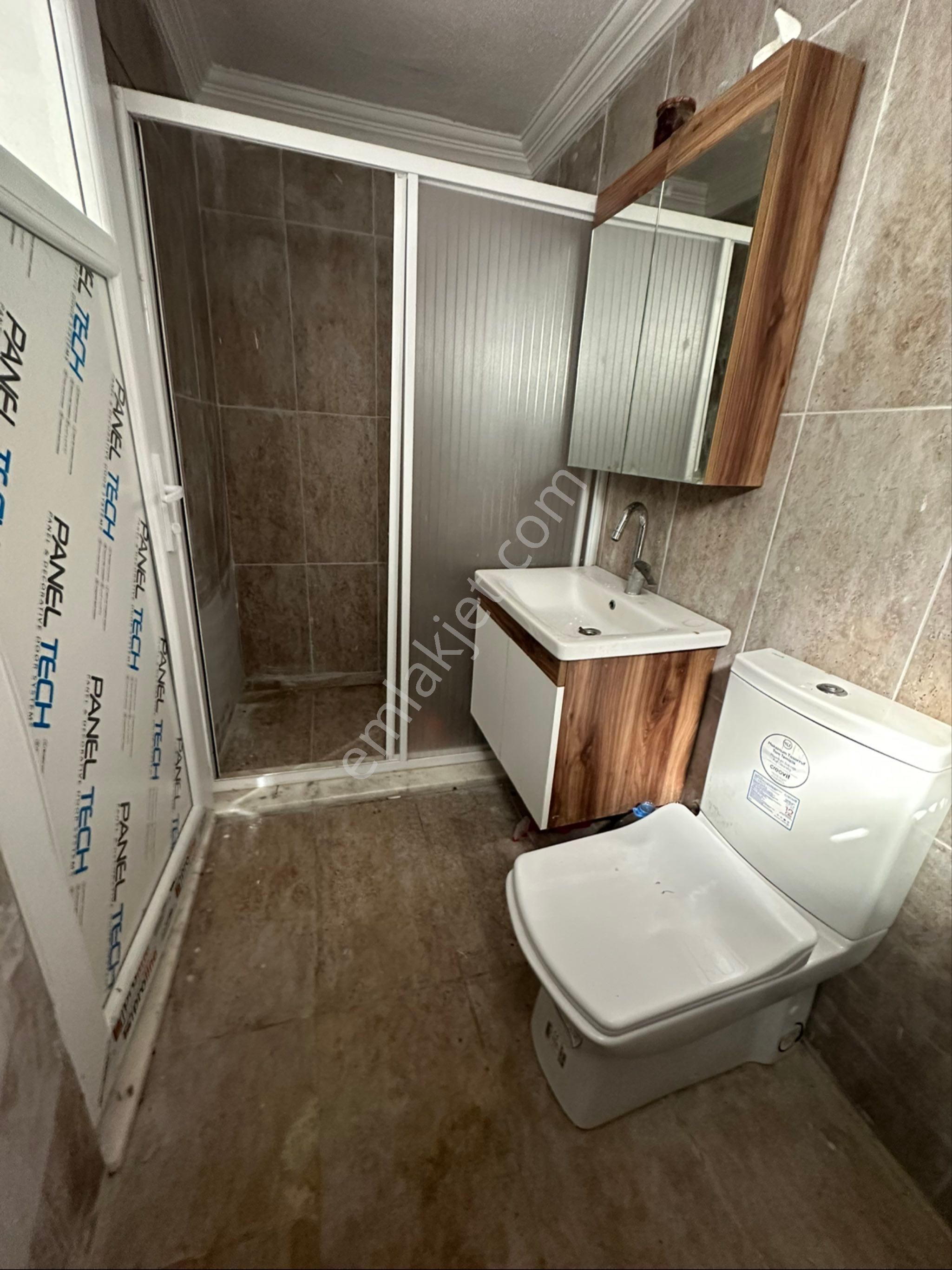 Küçük Emlaktan Kumlada Kiralık 1+1