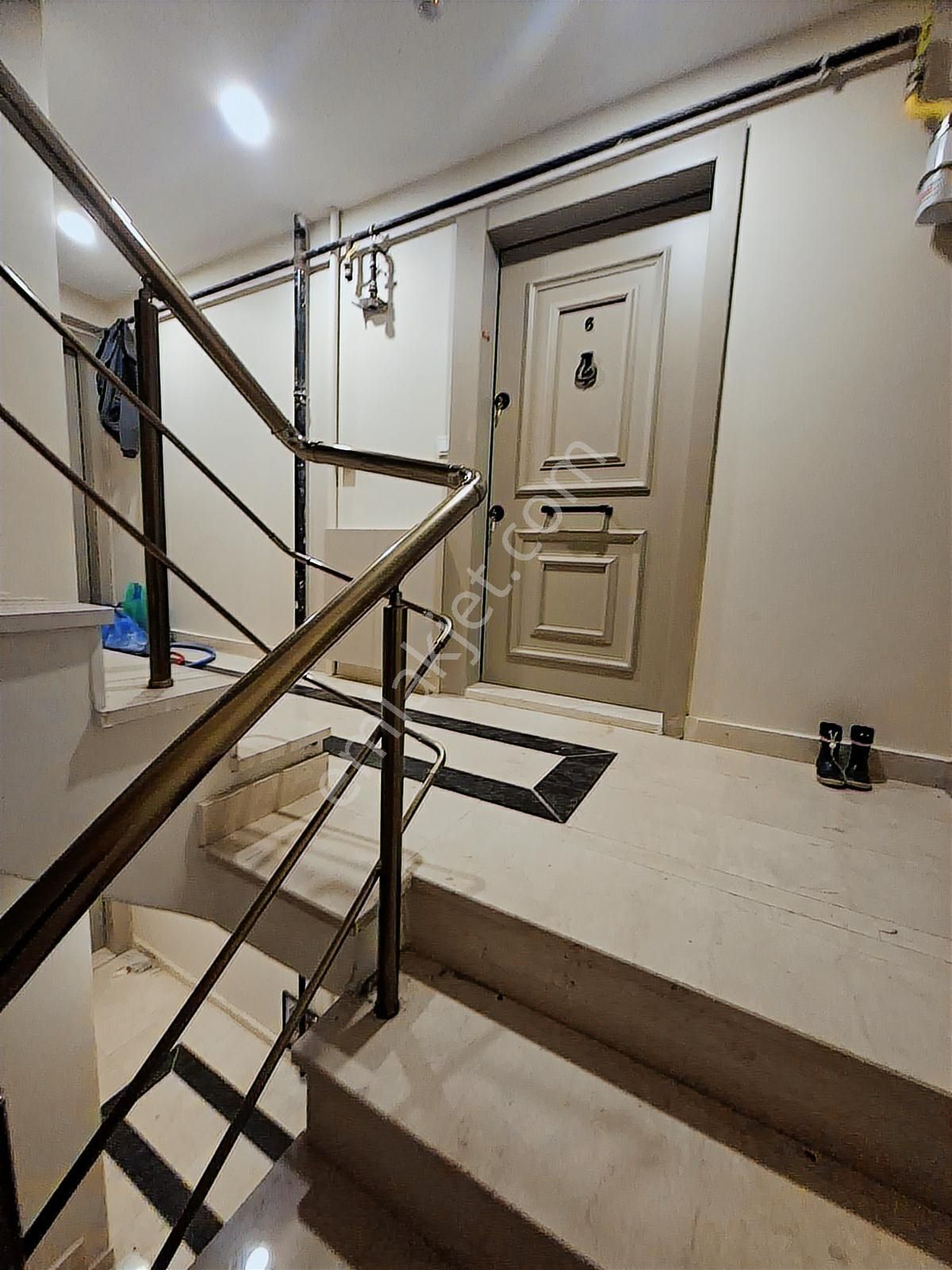 Metro Yakın Sıfır Binada 1. Kat 2+1 Odalı Satılık Daire - Görsel 16