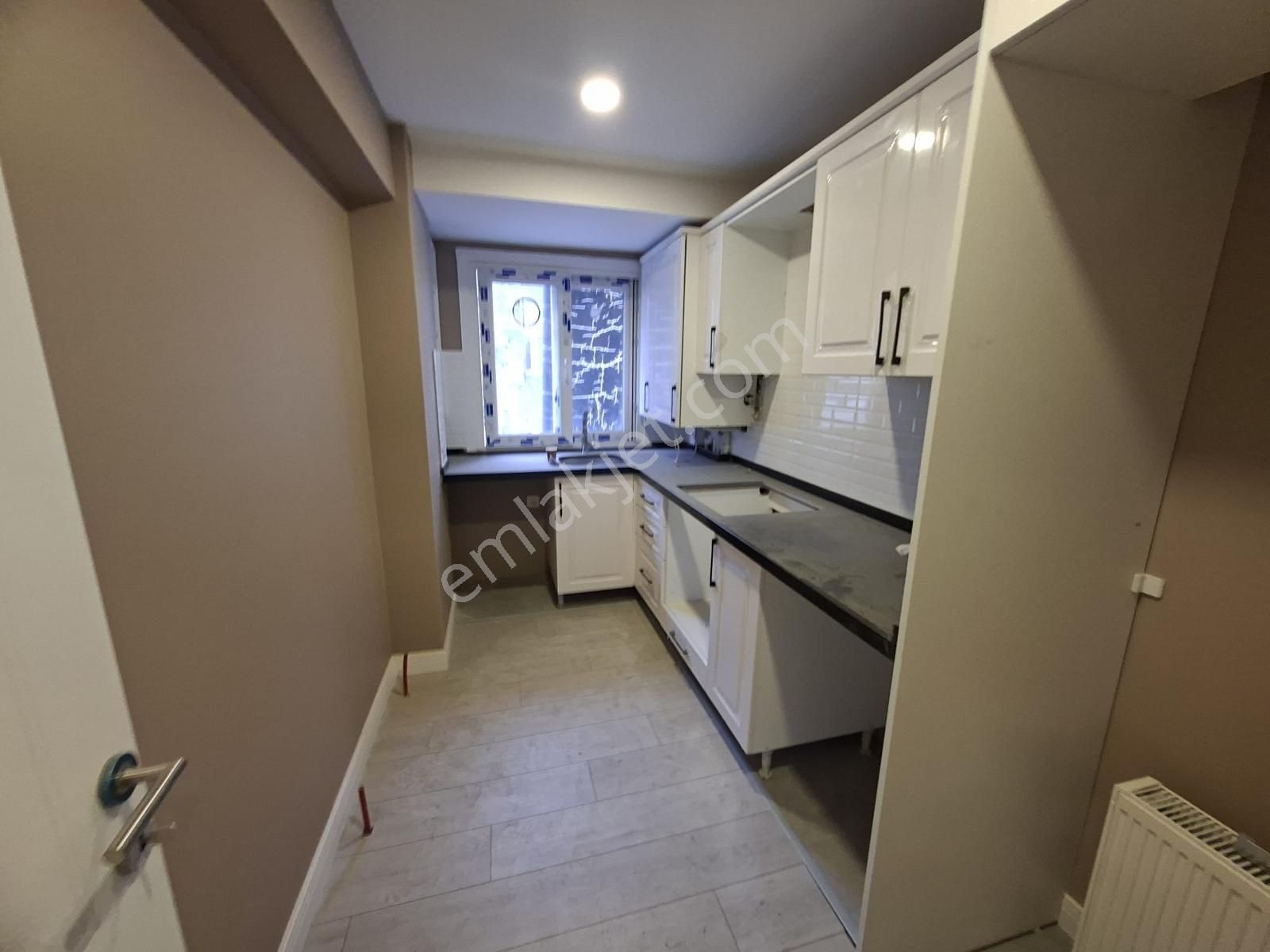 Metro Yakın Sıfır Binada 1. Kat 2+1 Odalı Satılık Daire - Görsel 12