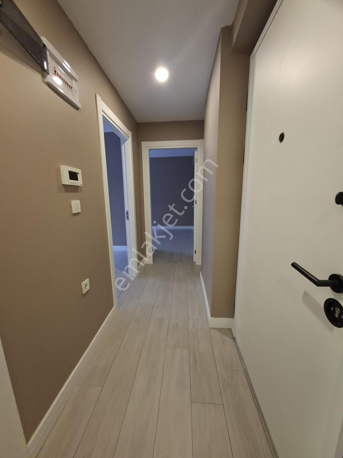 Metro Yakın Sıfır Binada 1. Kat 2+1 Odalı Satılık Daire - Görsel 14