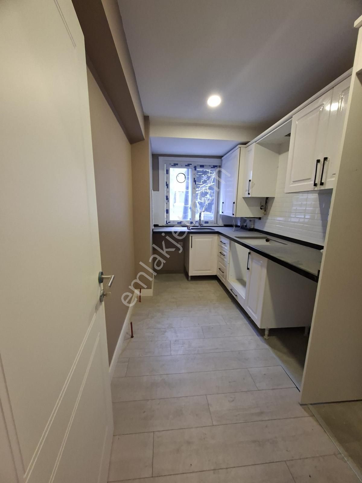 Metro Yakın Sıfır Binada 1. Kat 2+1 Odalı Satılık Daire - Görsel 3