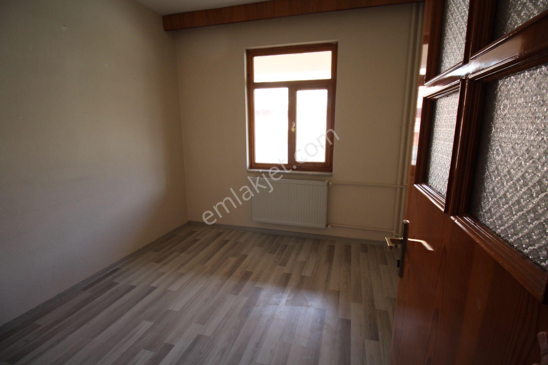 Aksaray Bahçeli Mahallesinde Kiralık Temiz 3+1 Kiralık Daire - Görsel 24