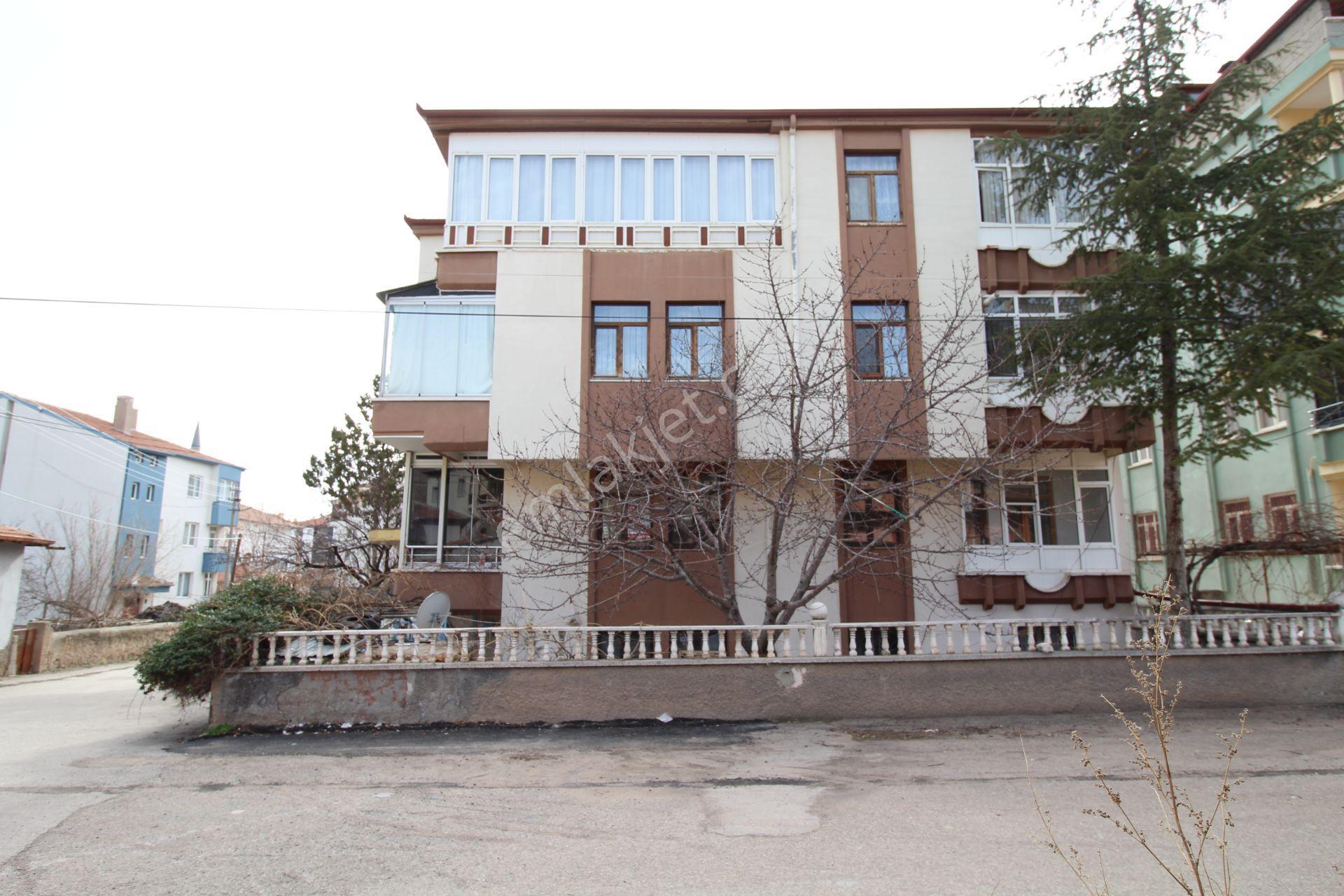 Aksaray Bahçeli Mahallesinde Kiralık Temiz 3+1 Kiralık Daire - Görsel 6