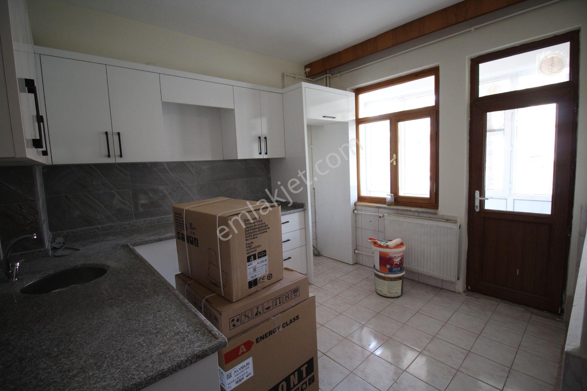 Aksaray Bahçeli Mahallesinde Kiralık Temiz 3+1 Kiralık Daire - Görsel 16