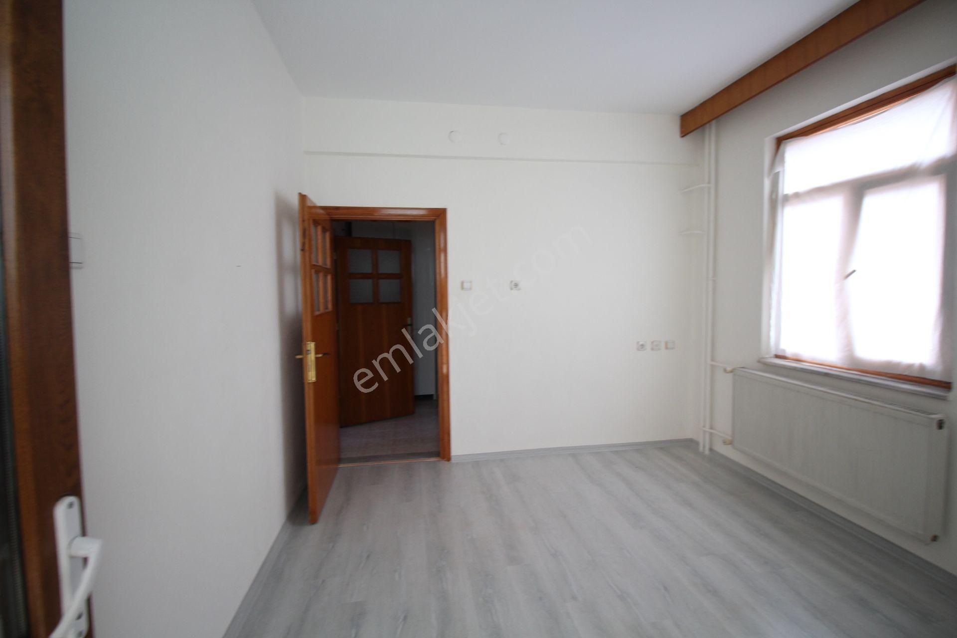 Aksaray Bahçeli Mahallesinde Kiralık Temiz 3+1 Kiralık Daire - Görsel 30