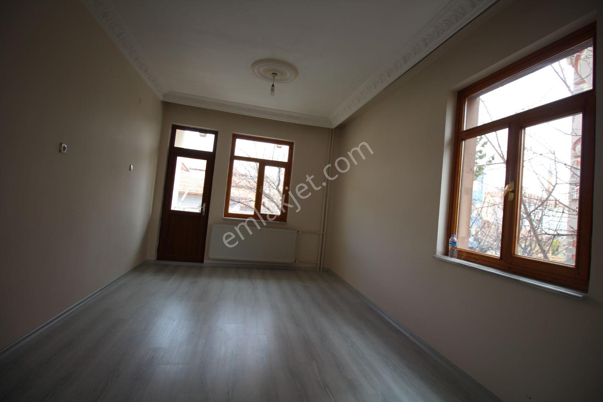 Aksaray Bahçeli Mahallesinde Kiralık Temiz 3+1 Kiralık Daire - Görsel 21