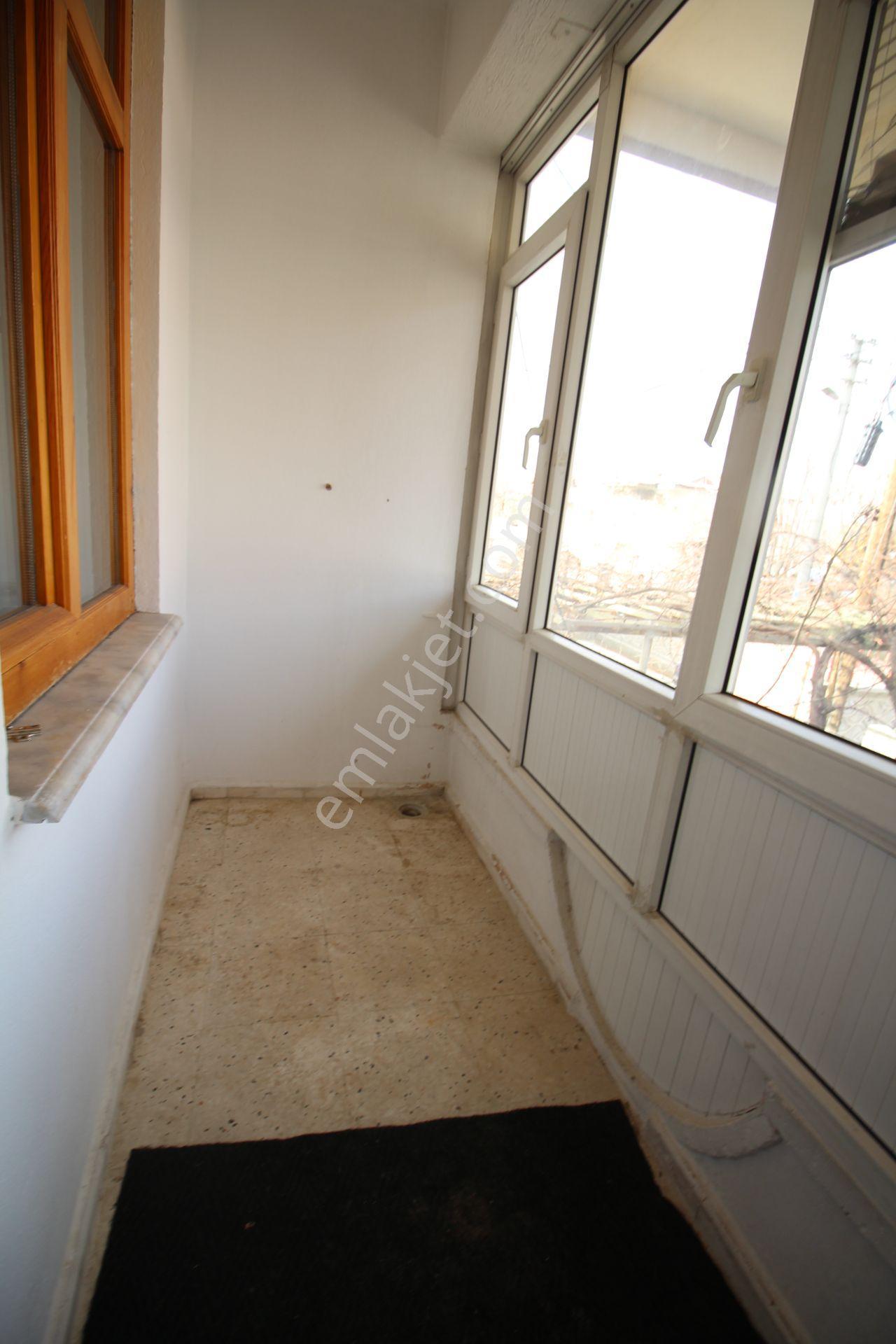 Aksaray Bahçeli Mahallesinde Kiralık Temiz 3+1 Kiralık Daire - Görsel 14