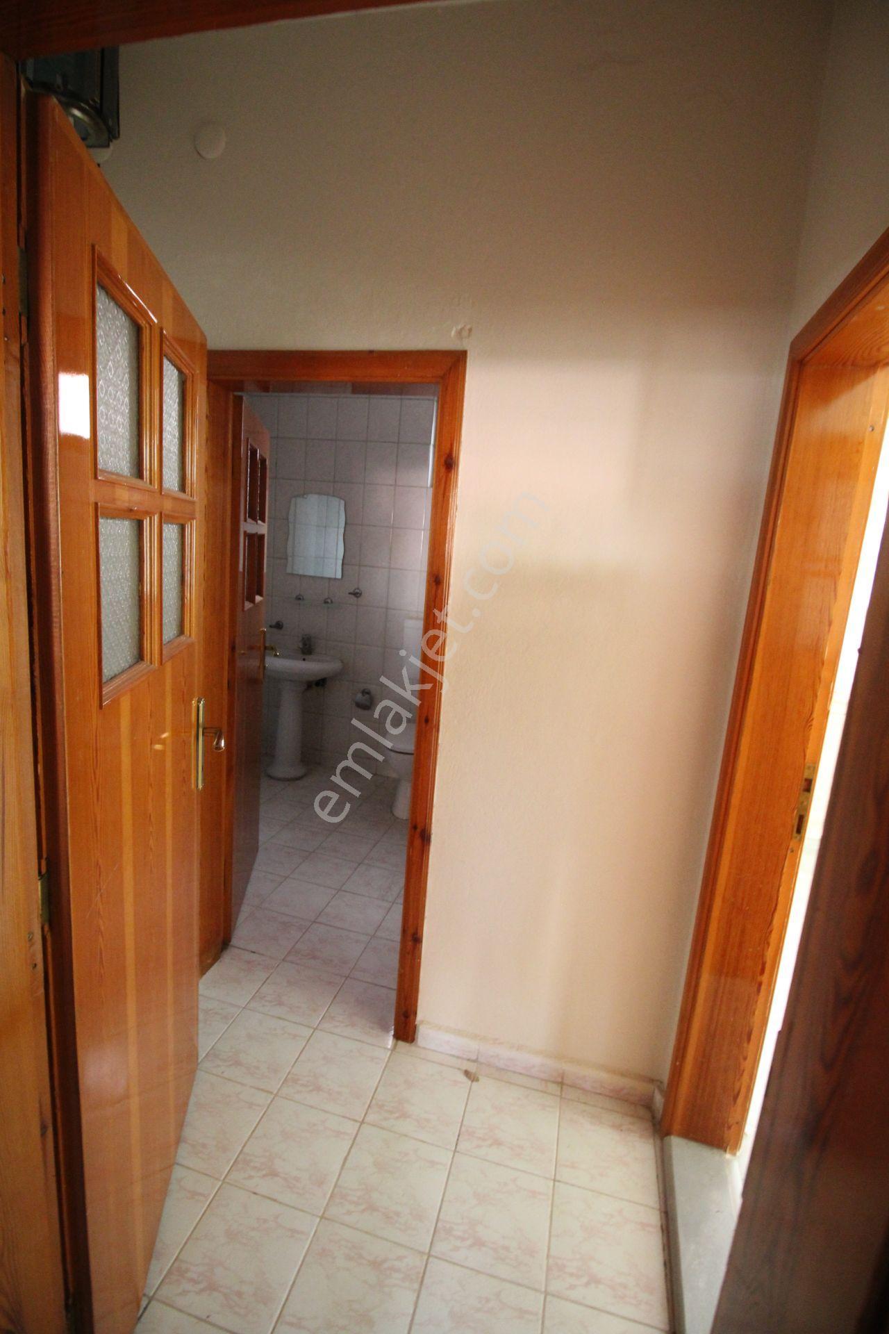 Aksaray Bahçeli Mahallesinde Kiralık Temiz 3+1 Kiralık Daire - Görsel 26